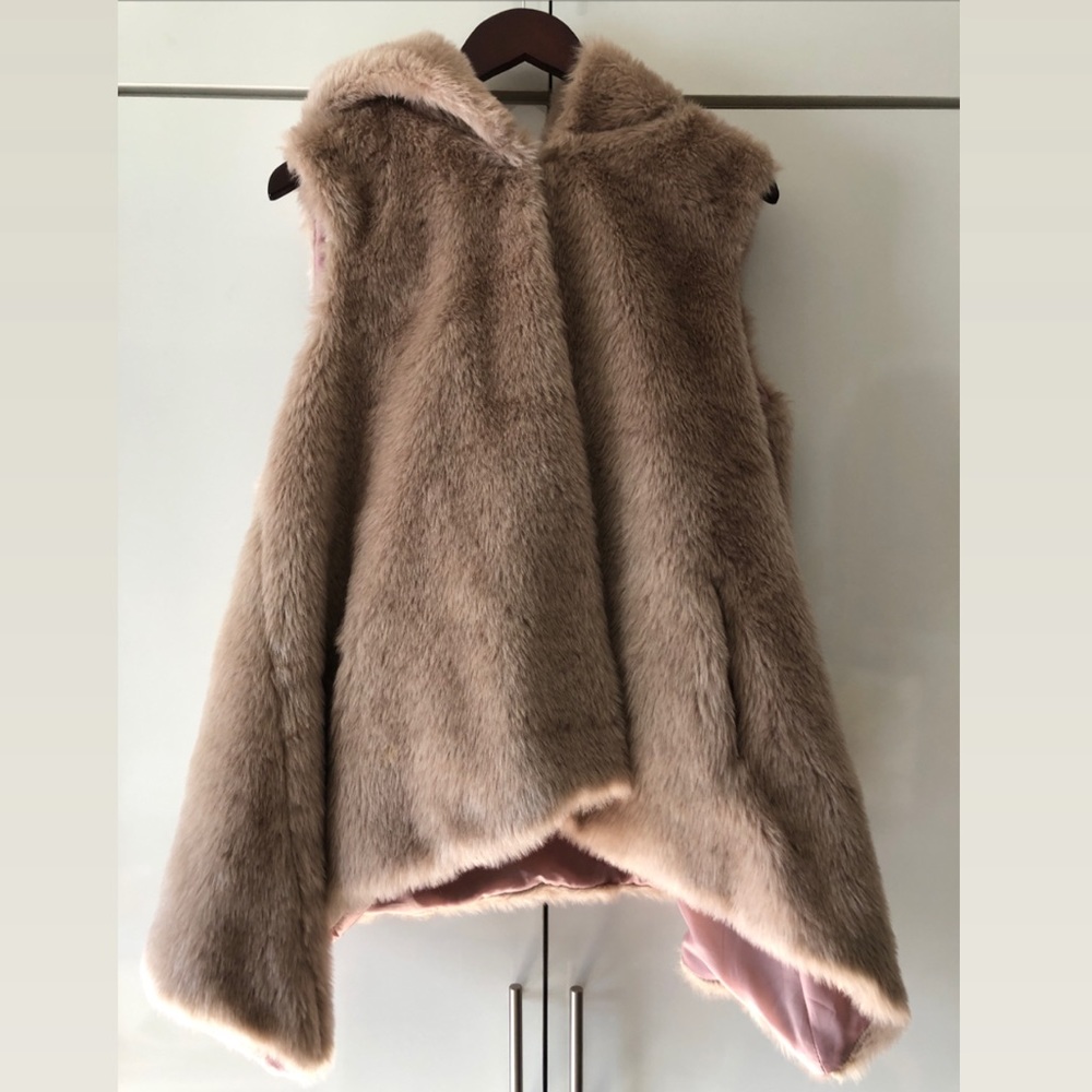 Cape/Coat, Dejavu Tailoring